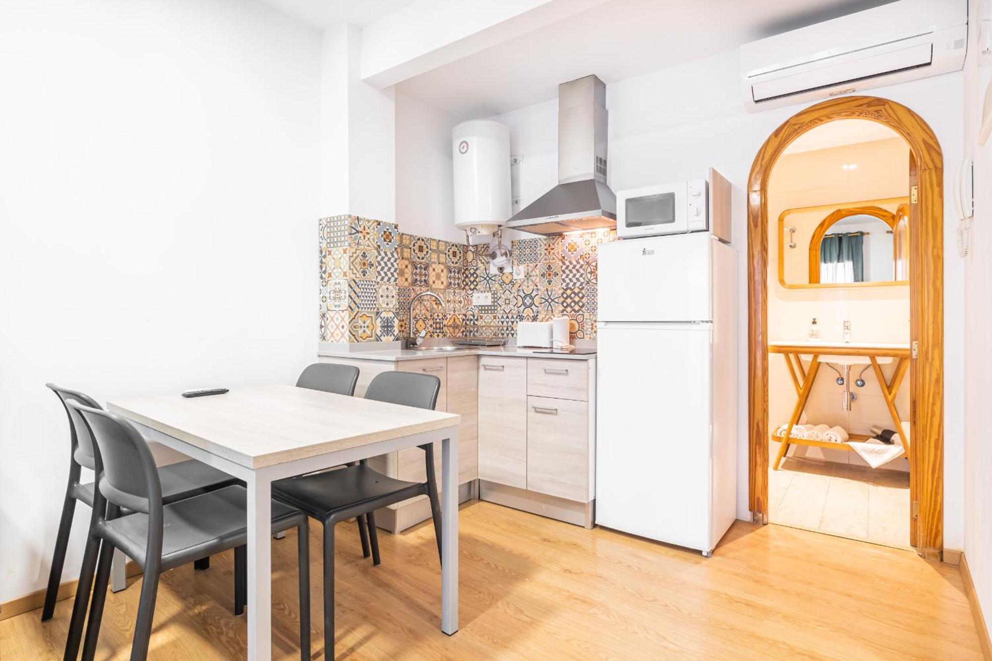 Apartamentos El Castell Benidorm Old-Town Bagian luar foto