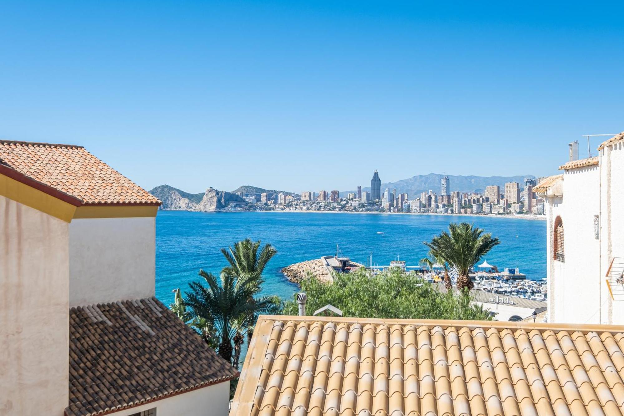 Apartamentos El Castell Benidorm Old-Town Bagian luar foto