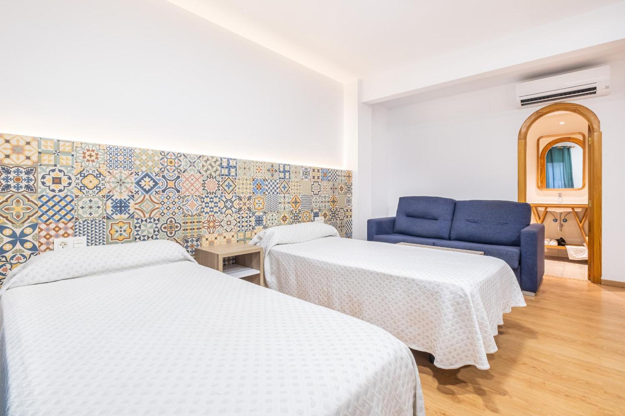 Apartamentos El Castell Benidorm Old-Town Ruang foto