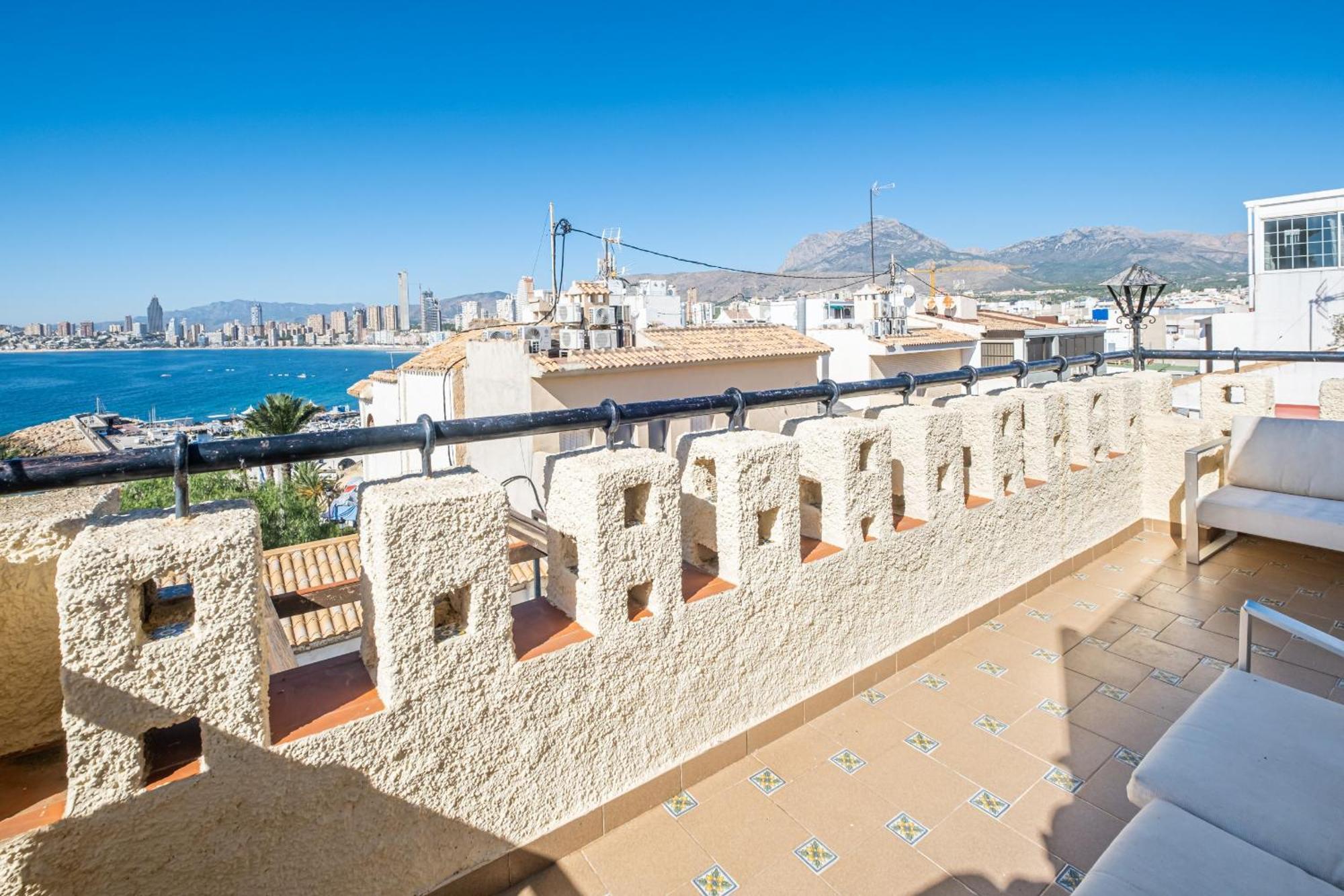 Apartamentos El Castell Benidorm Old-Town Ruang foto